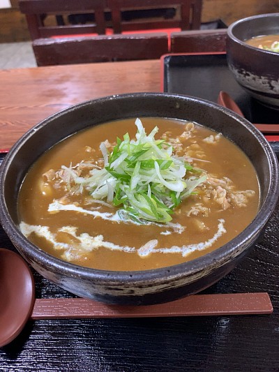 カレーうどん　並盛り　850円